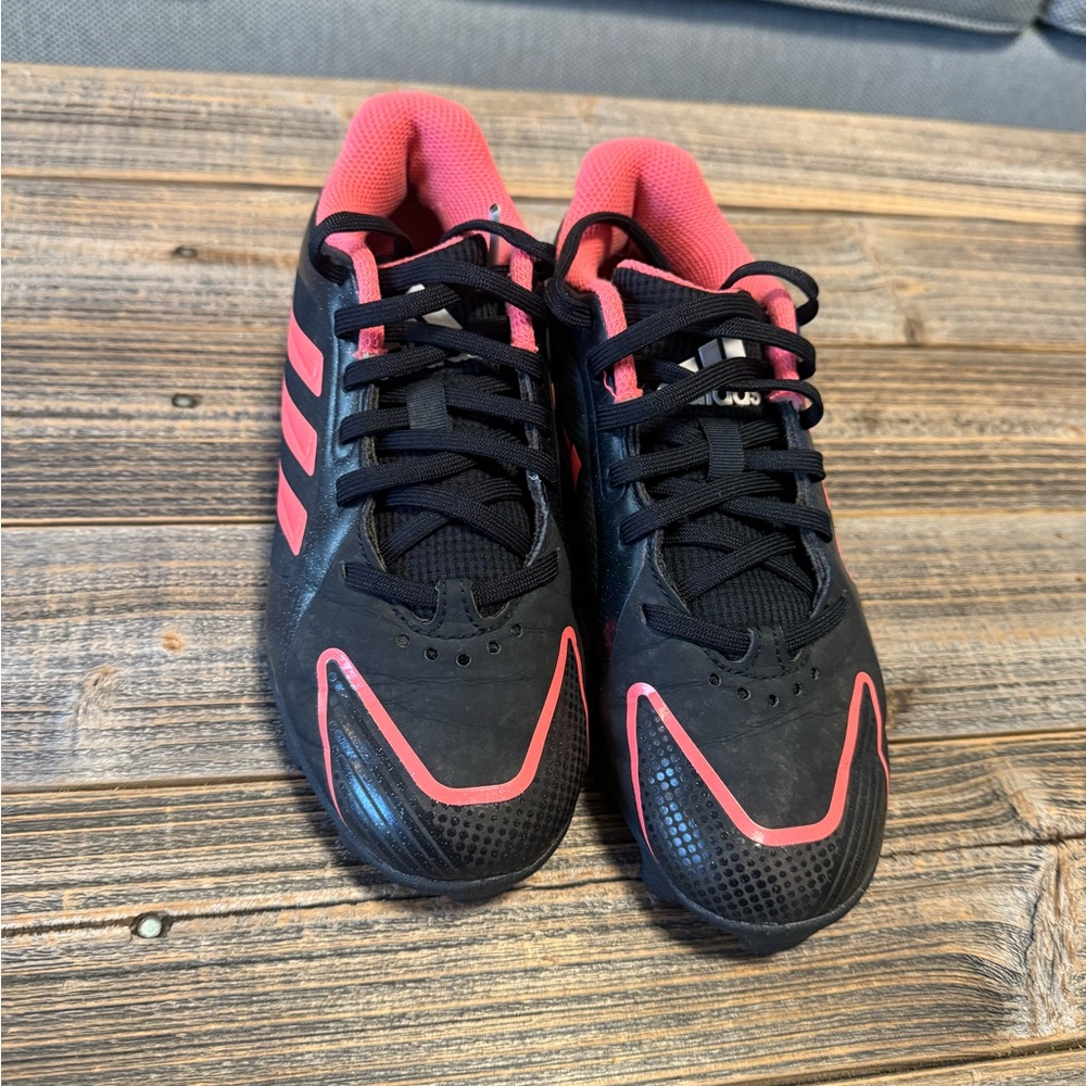 Girls Size 3 Adidas Cleats in Good Used Condition - Picture 2 of 11